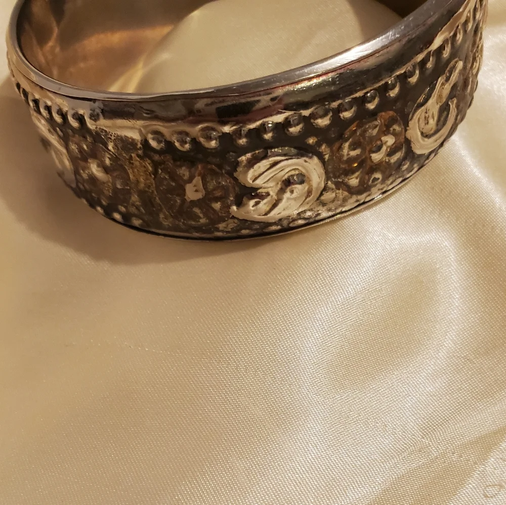 BROWN and SILVER BANGLE BRACLET